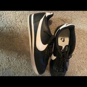 Nike Cortez leather tennis shoes